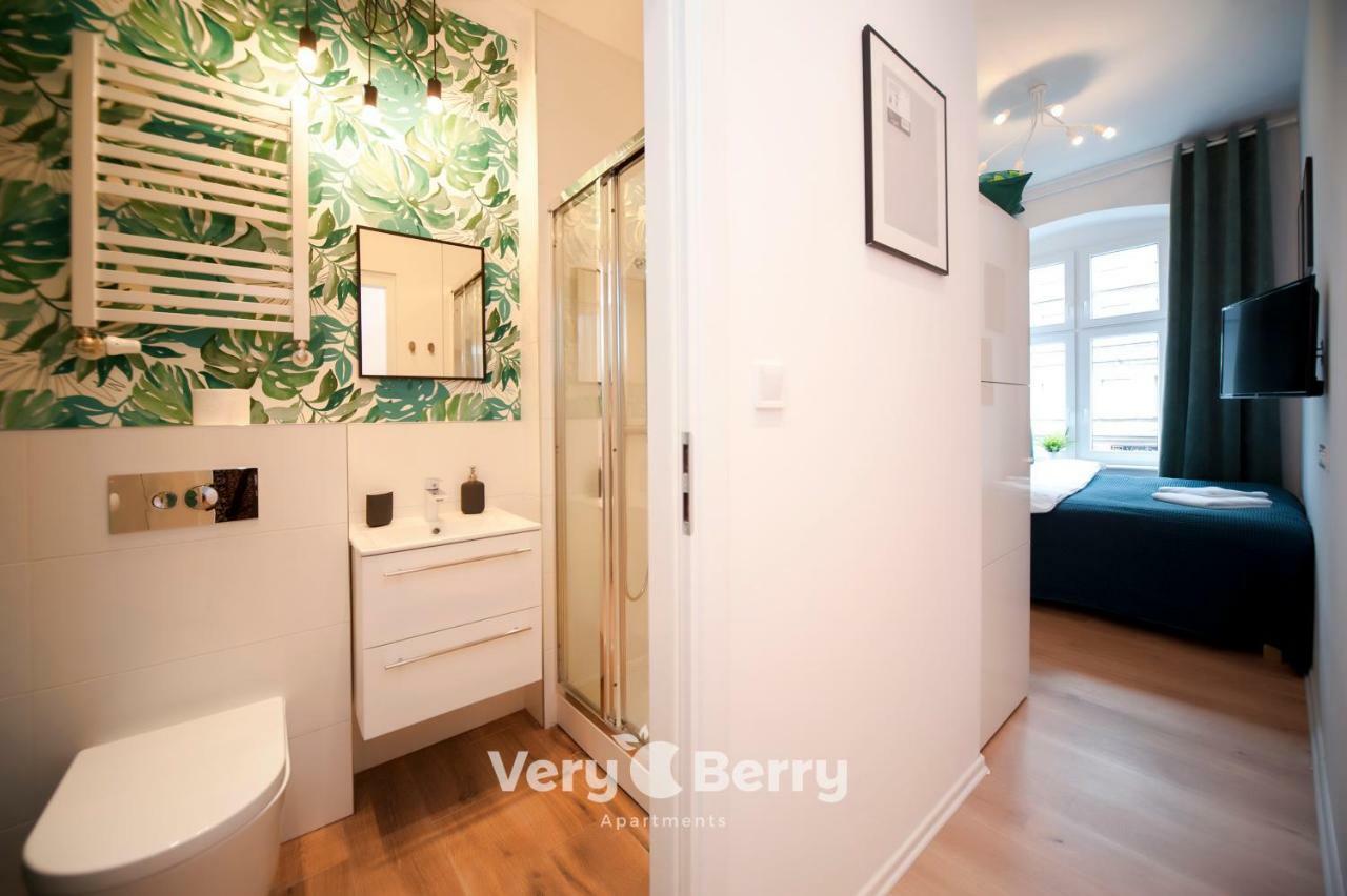 بوزنان Very Berry - Glogowska 35A - Mtp Apartments - Self Check In 24H المظهر الخارجي الصورة