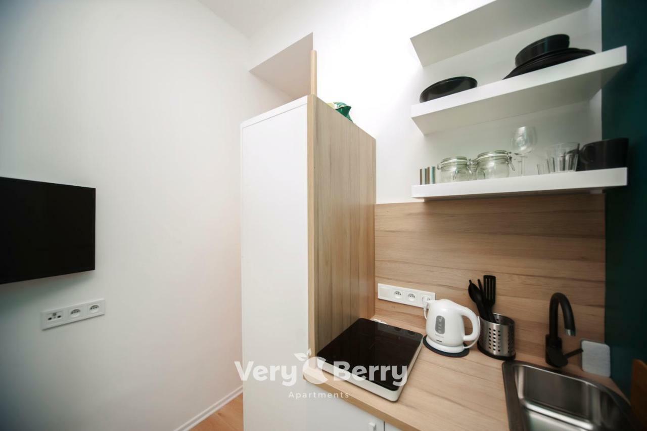 بوزنان Very Berry - Glogowska 35A - Mtp Apartments - Self Check In 24H المظهر الخارجي الصورة