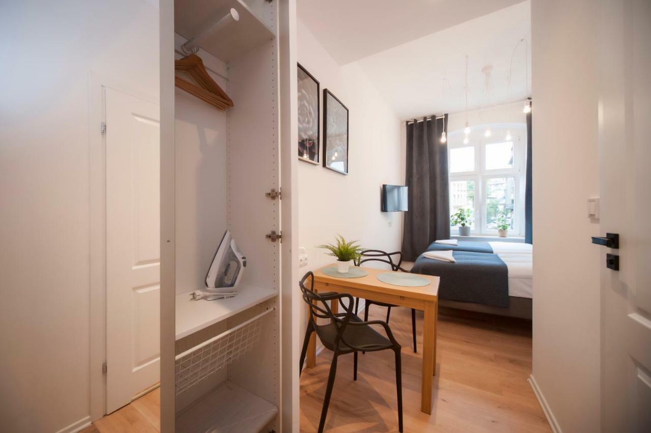 بوزنان Very Berry - Glogowska 35A - Mtp Apartments - Self Check In 24H المظهر الخارجي الصورة