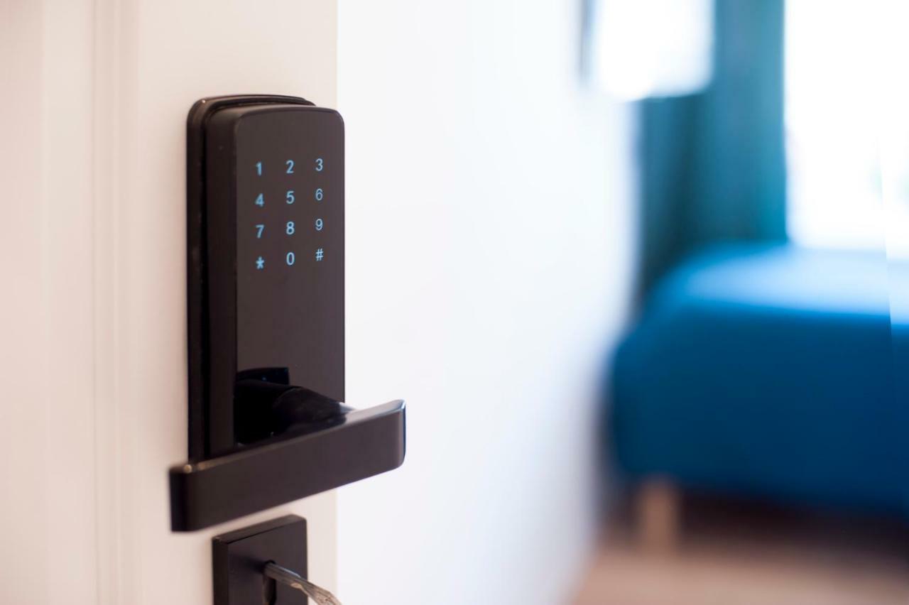 بوزنان Very Berry - Glogowska 35A - Mtp Apartments - Self Check In 24H المظهر الخارجي الصورة