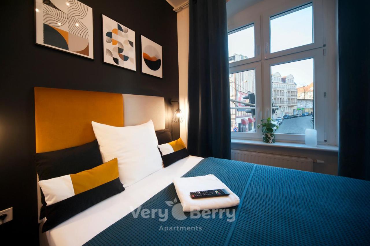 بوزنان Very Berry - Glogowska 35A - Mtp Apartments - Self Check In 24H المظهر الخارجي الصورة